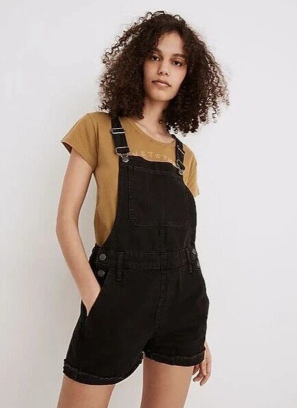 Madewell Adirondack Short Overalls in Washed Black size M